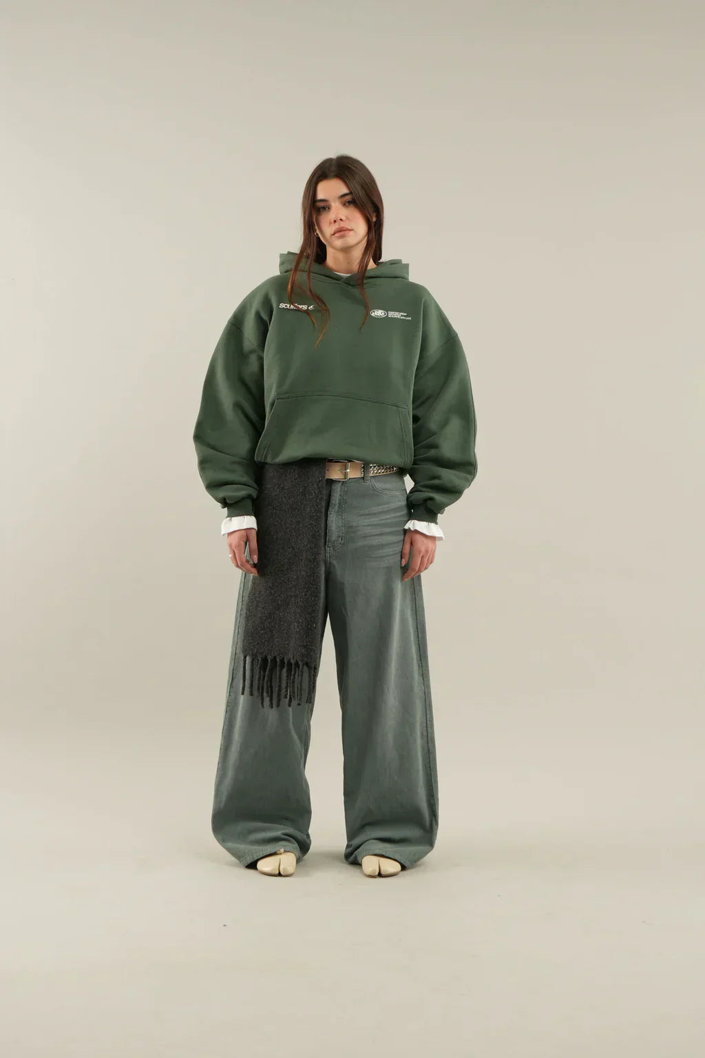 Sweter damski z kapturem | Luźny krój