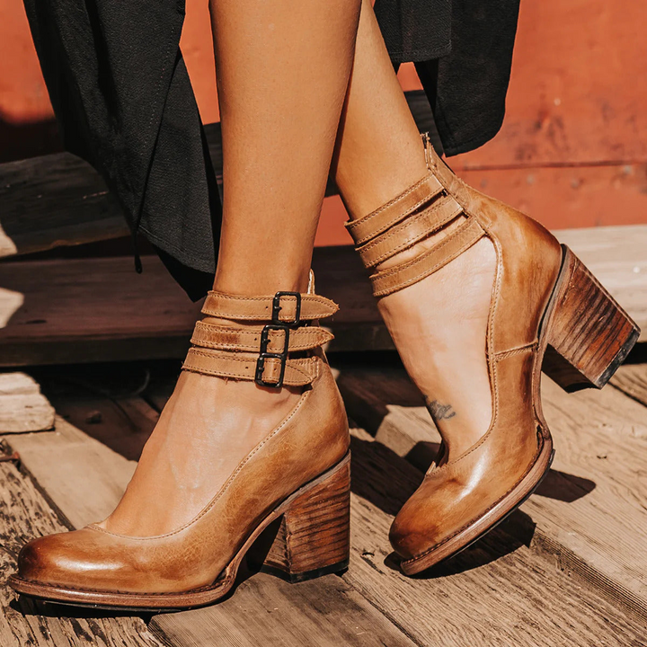 Women's elegant sandals with a lightweight sole