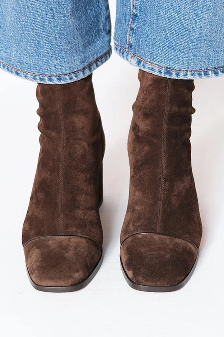Women's heeled ankle boots with square toe | Ankle-high