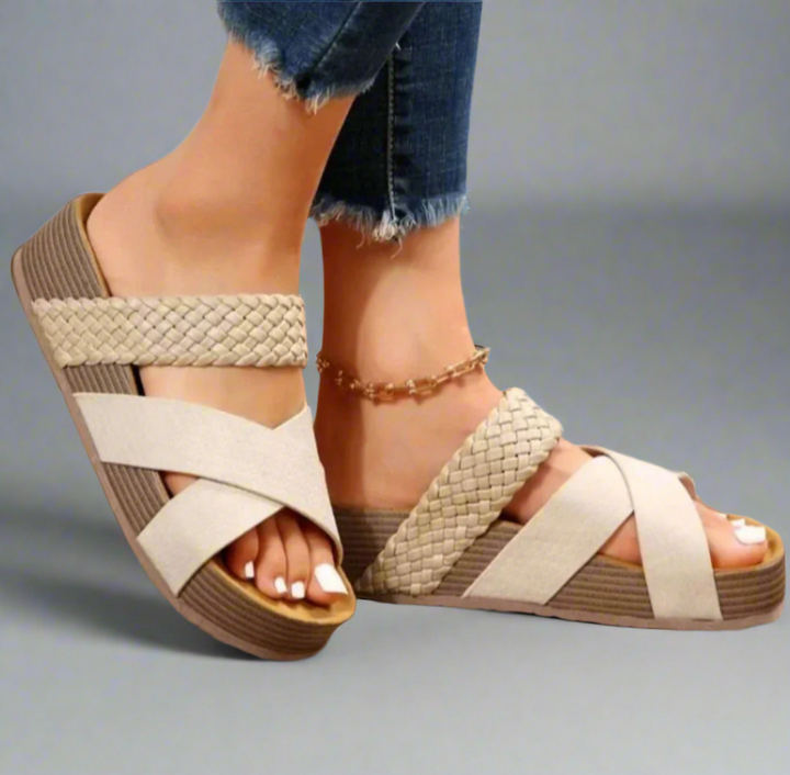 Women's orthopedic sandals with supportive flexible sole