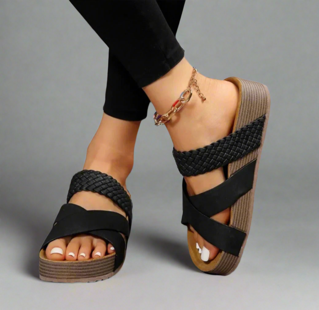 Women's orthopedic sandals with supportive flexible sole