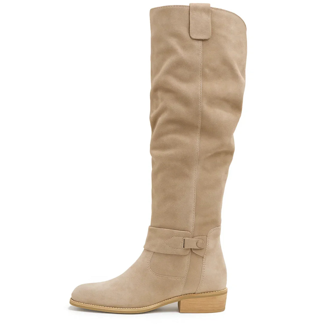 Hohe Damenstiefel | Modischer Look