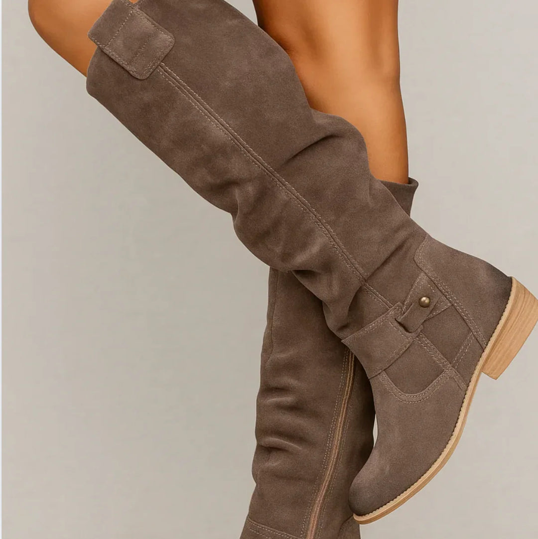 Hohe Damenstiefel | Modischer Look