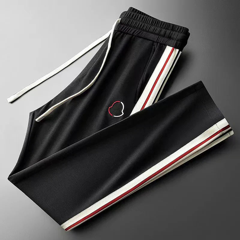 Men's training set with 1/4 zip sweatshirt and pants | Two-piece