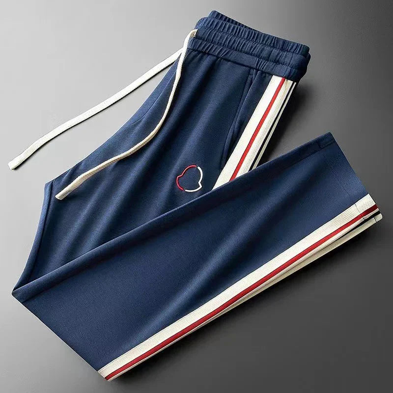 Men's training set with 1/4 zip sweatshirt and pants | Two-piece