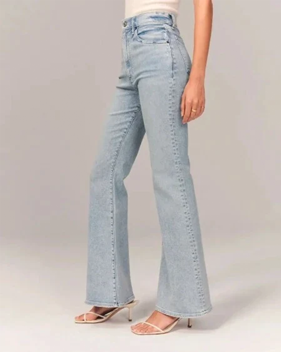Women's high-waisted jeans with flared legs | Winter