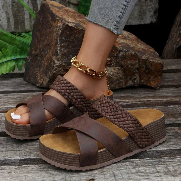 Women's orthopedic sandals with supportive flexible sole
