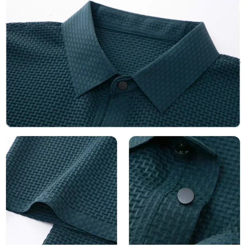 Men's polo shirt with collar and short sleeves