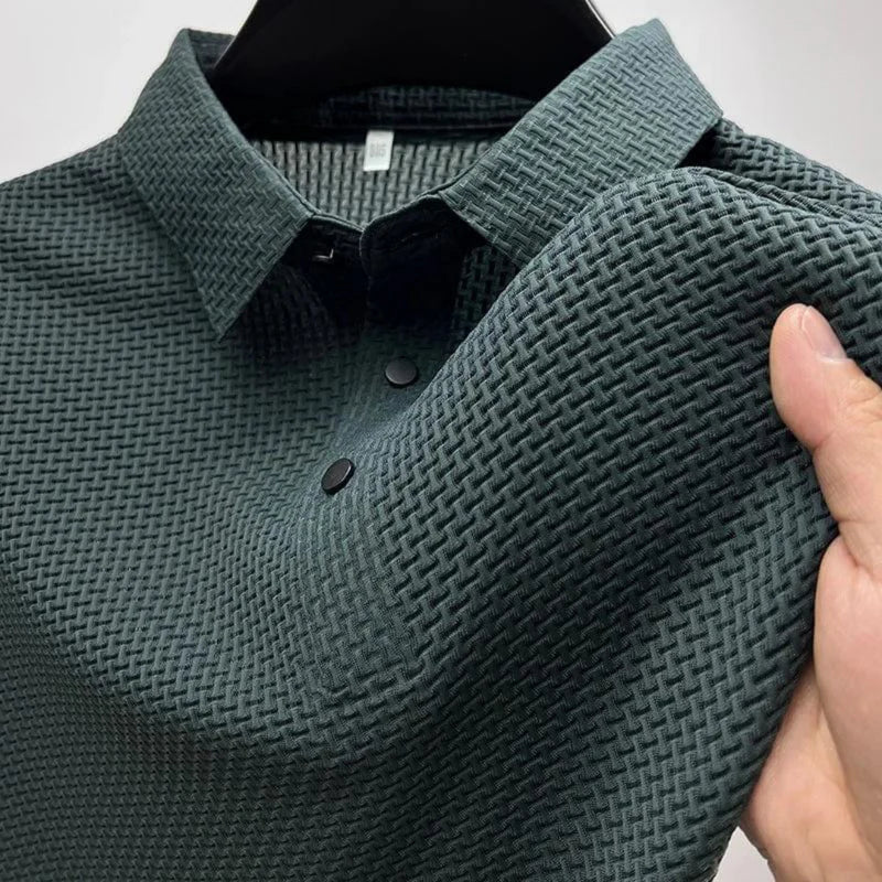 Men's polo shirt with collar and short sleeves